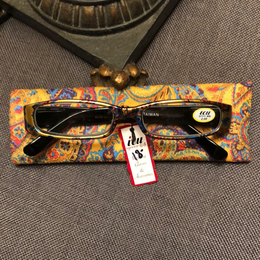 ICU 2.00 Reading Glass and Accessory Set